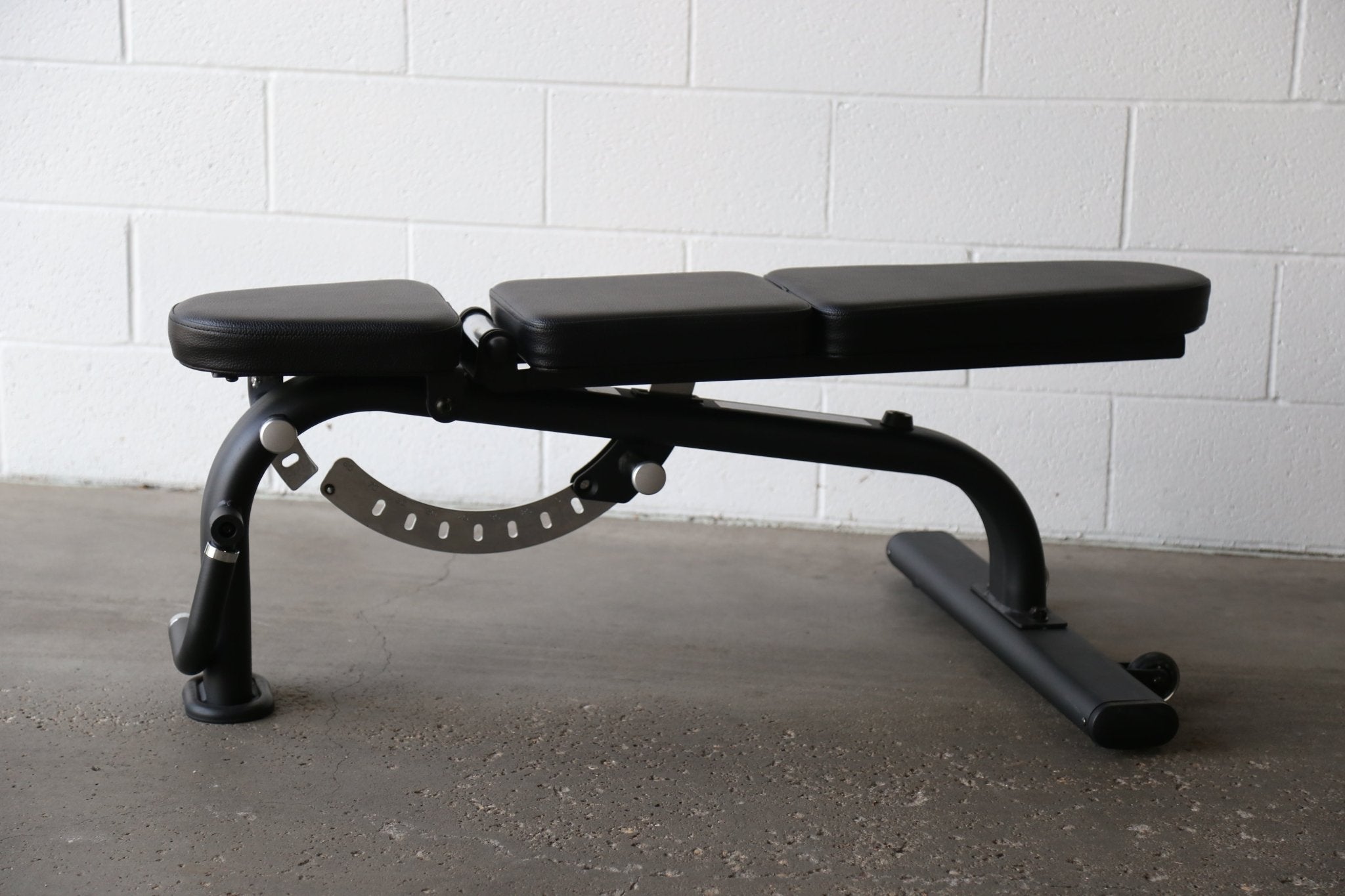 FID Adjustable Bench – Courage Heavy Equipment